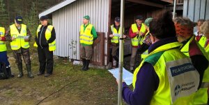 Etsintäharjoituksen käskynanto käynnissä (kuva: Mika Korppinen)